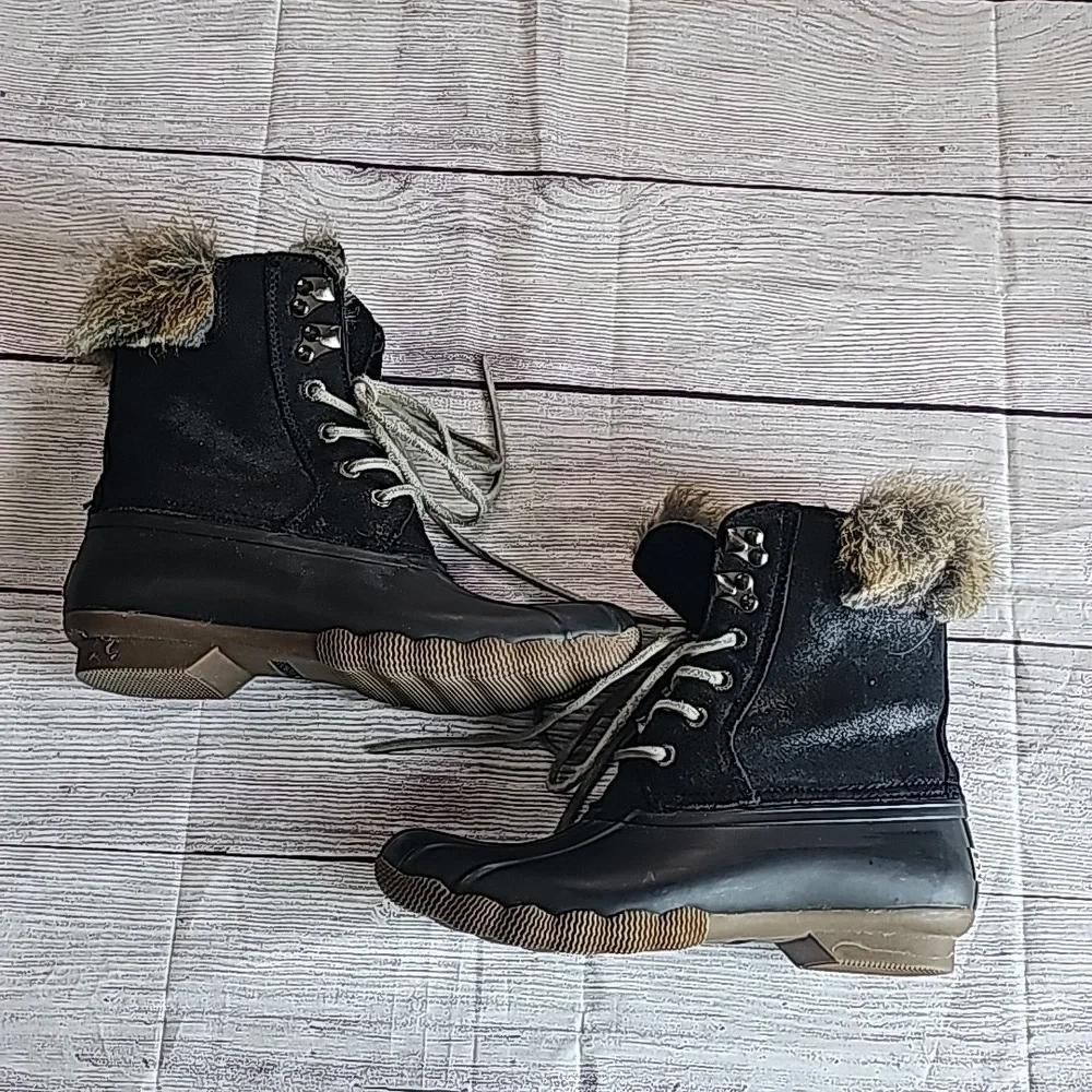 Sperry sz 6.5 duck boots, faux fur lined, black/tan